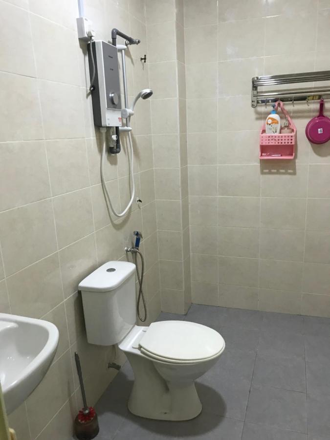 Hj Homestay Kuala Terengganu Exterior photo